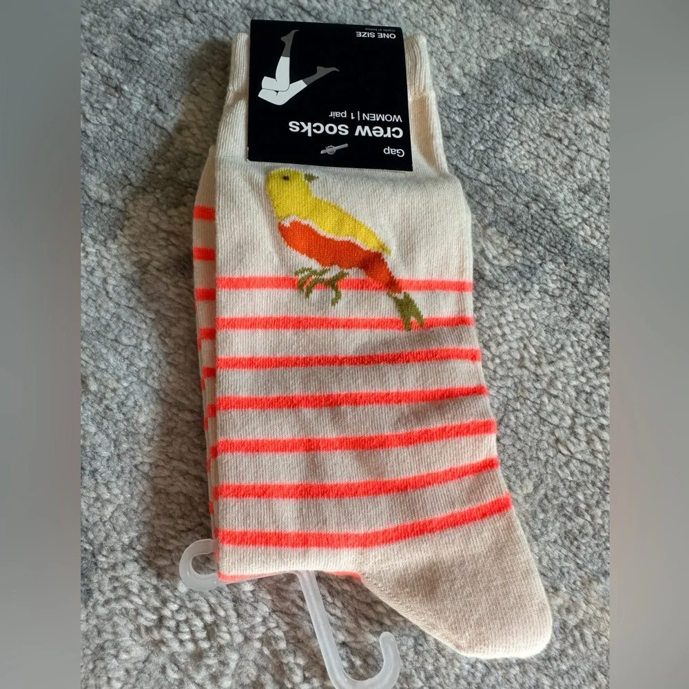 GAP Cream Socks with Bird and Pink Stripes
